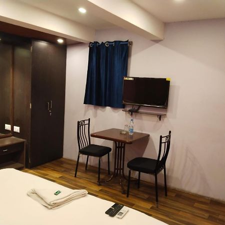 Hotel Ucs كولكاتا المظهر الخارجي الصورة