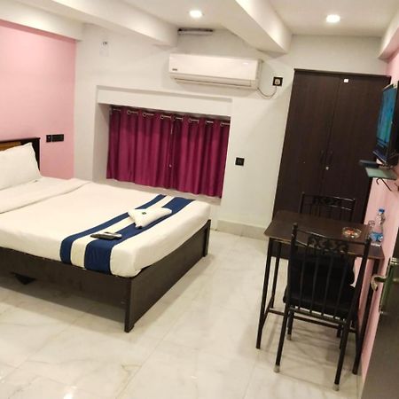Hotel Ucs كولكاتا المظهر الخارجي الصورة