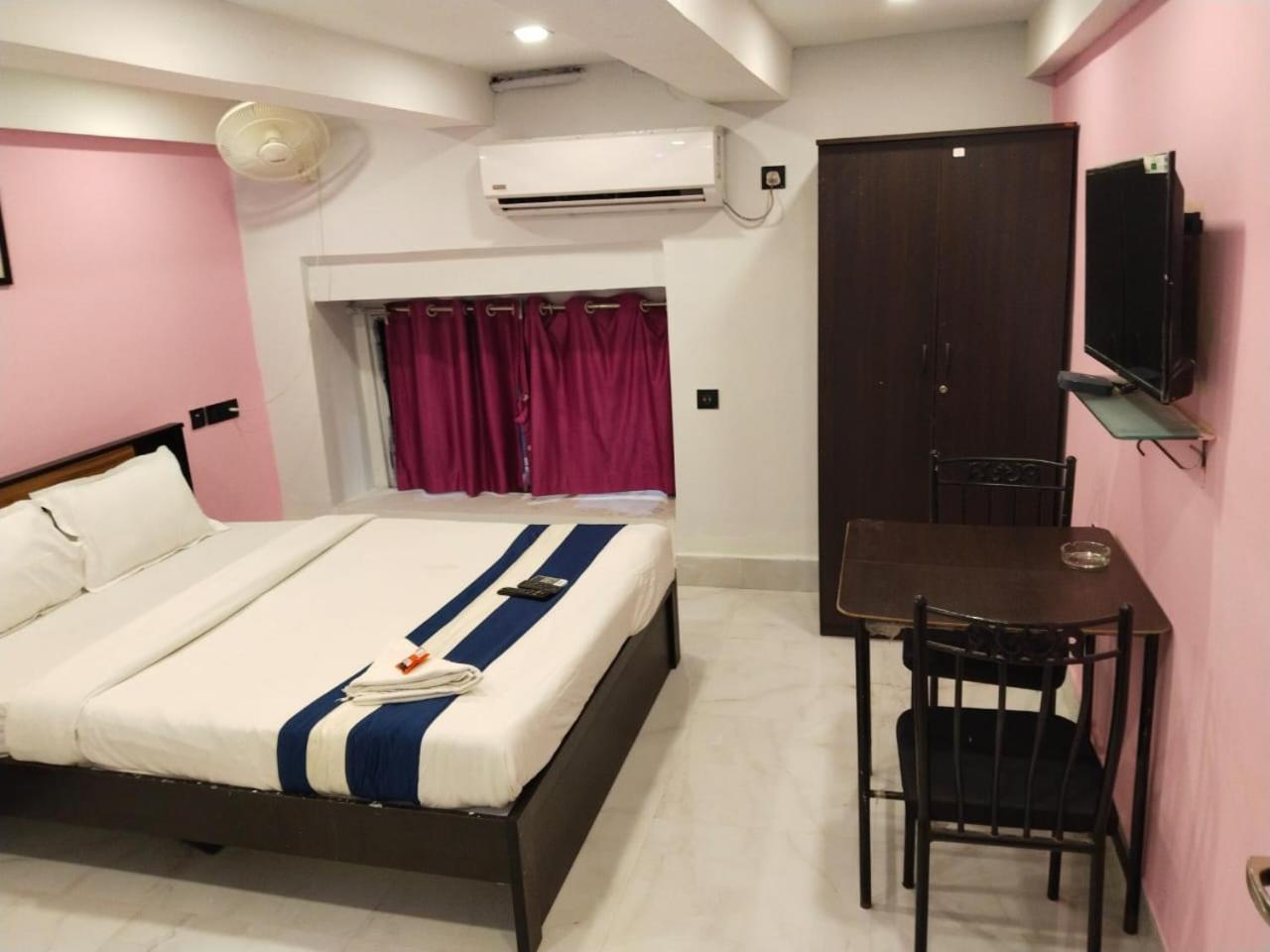 Hotel Ucs كولكاتا المظهر الخارجي الصورة
