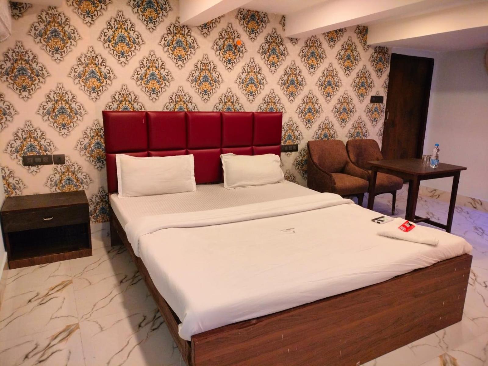 Hotel Ucs كولكاتا المظهر الخارجي الصورة